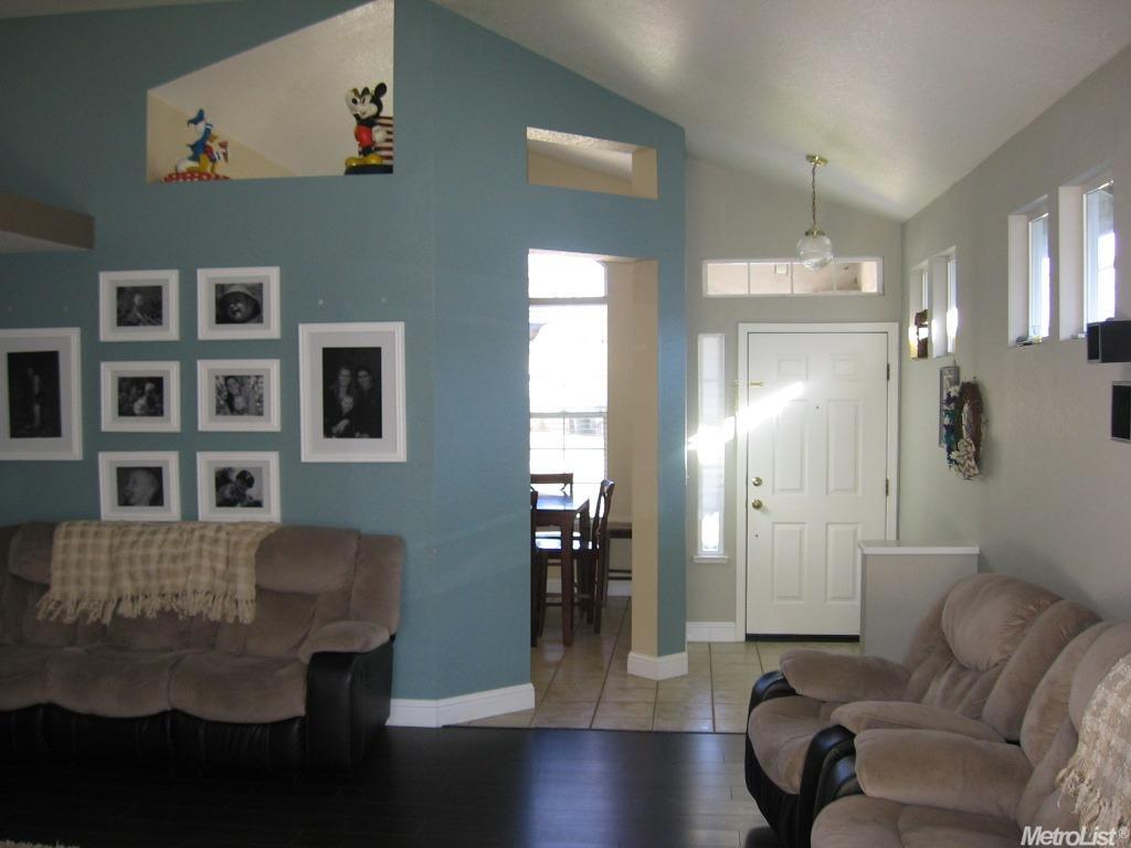 421 Douma Way, Ripon, CA 95366 photo 4