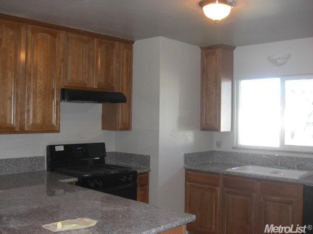 224 Eagle Ct, Modesto, CA 95350 photo 5