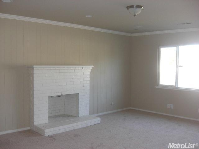 224 Eagle Ct, Modesto, CA 95350 photo 3