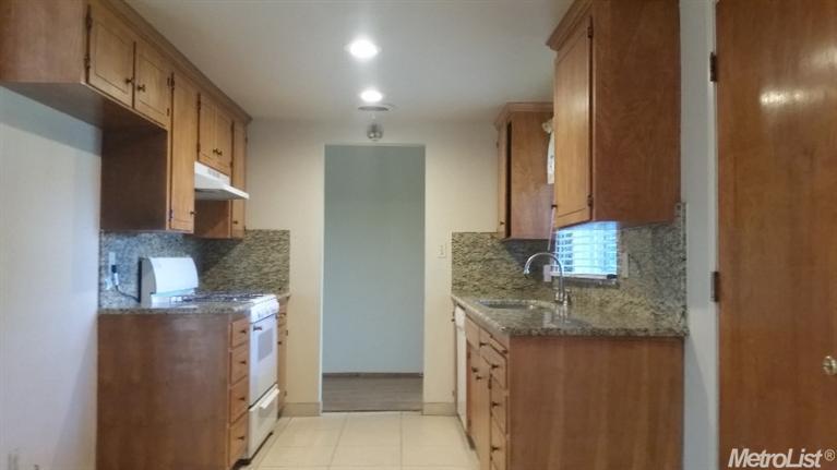 108 Tree Ct, Lodi, CA 95240 photo 5