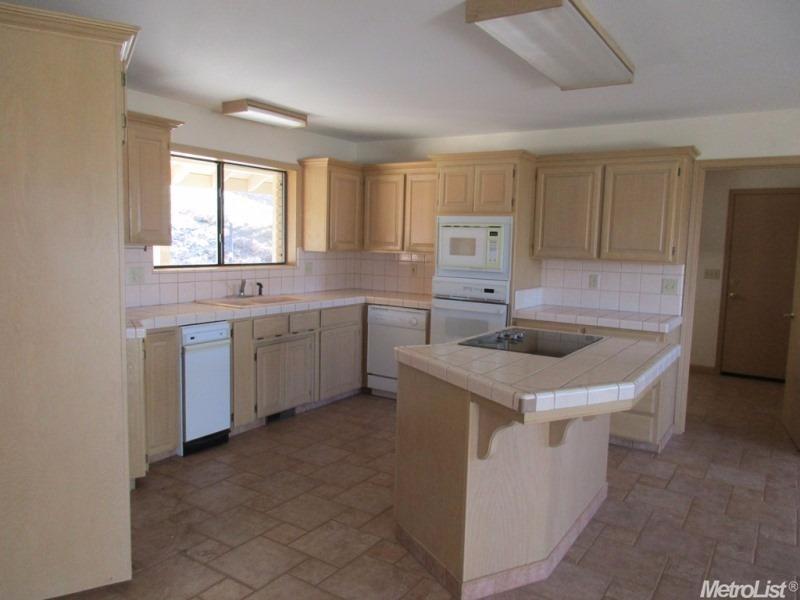 16592 Parkridge Dr, Sonora, CA 95370 photo 3