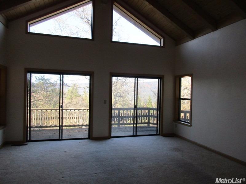 16592 Parkridge Dr, Sonora, CA 95370 photo 2