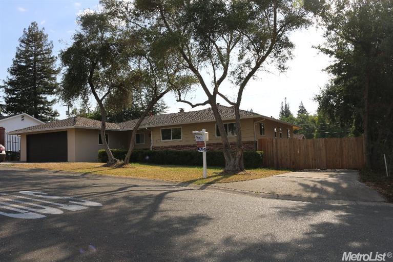 3979 Hillgrove Way, Carmichael, CA 95608 photo 2