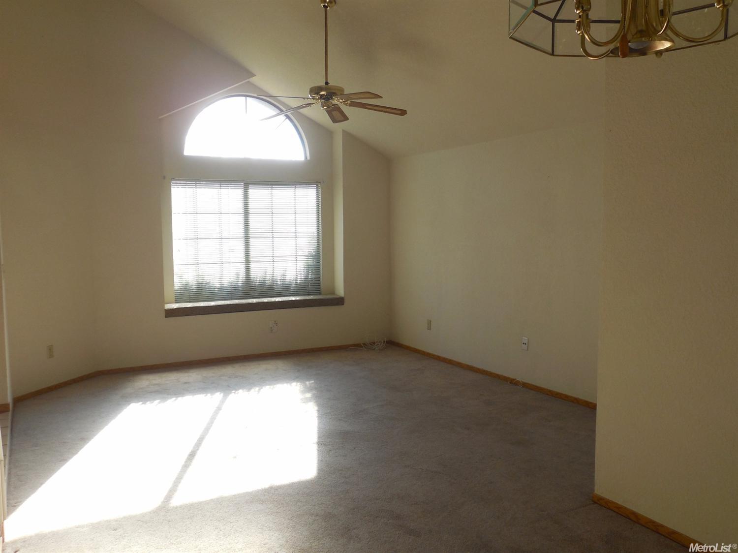 2069 Winema Way, Modesto, CA 95350 photo 5
