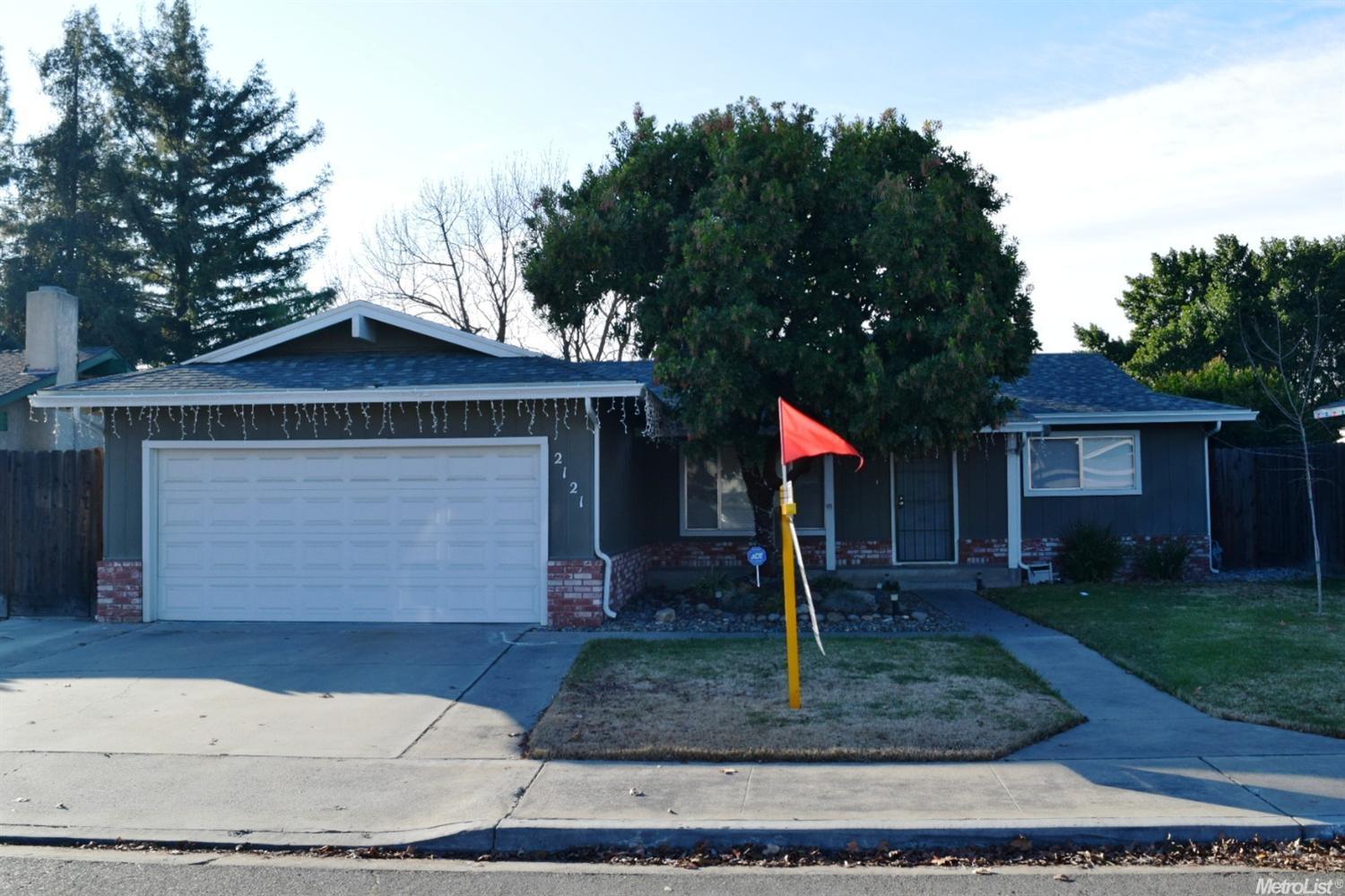 2121 Peace Way, Turlock, CA 95382 photo 1