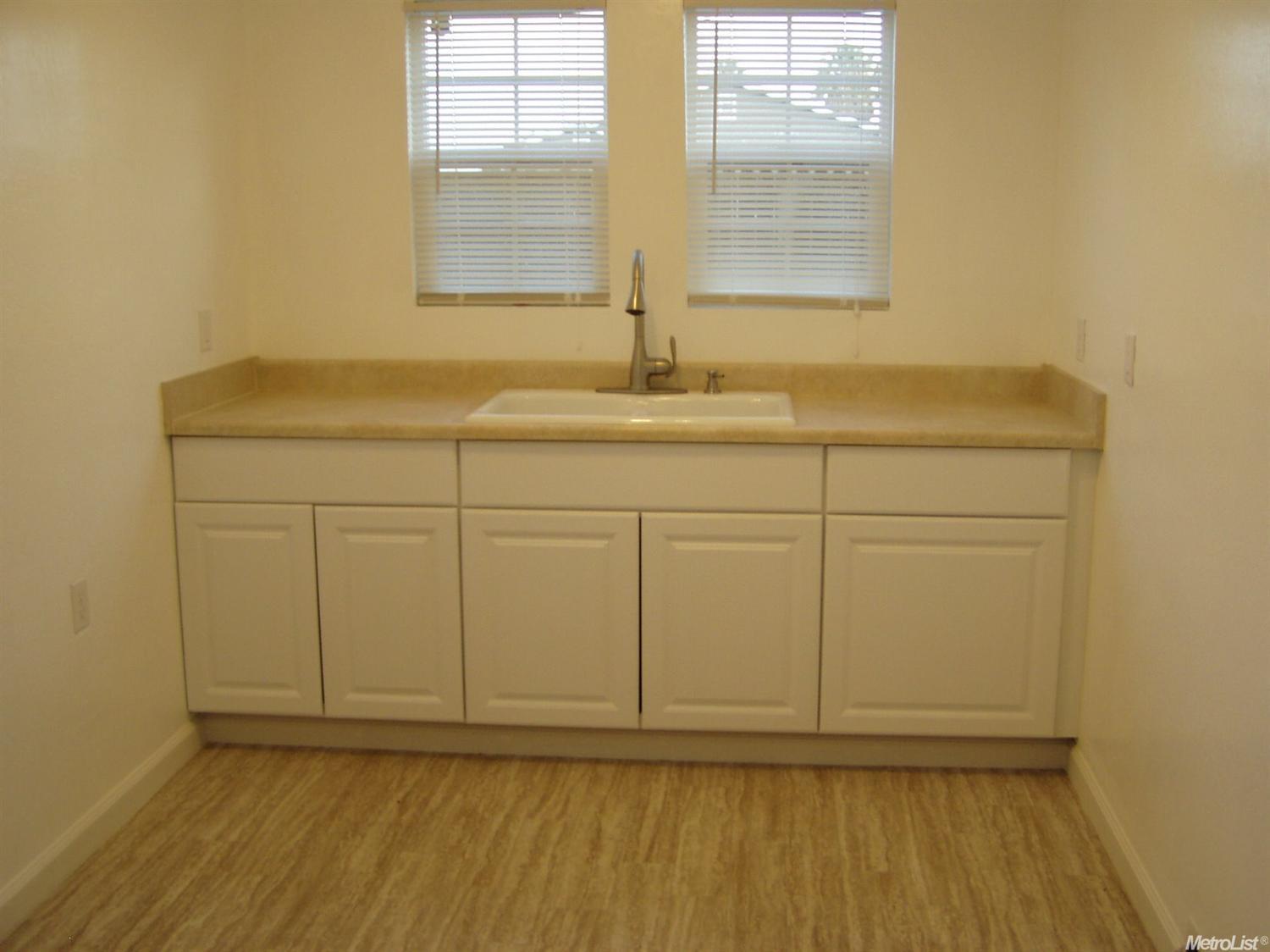 24134 Center St, Volta, CA 93635 photo 3
