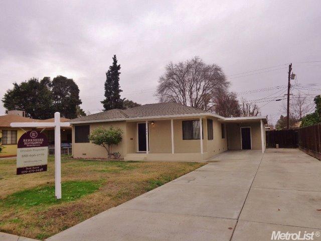 221 Kavanagh Ave, Modesto, CA 95350 photo 1