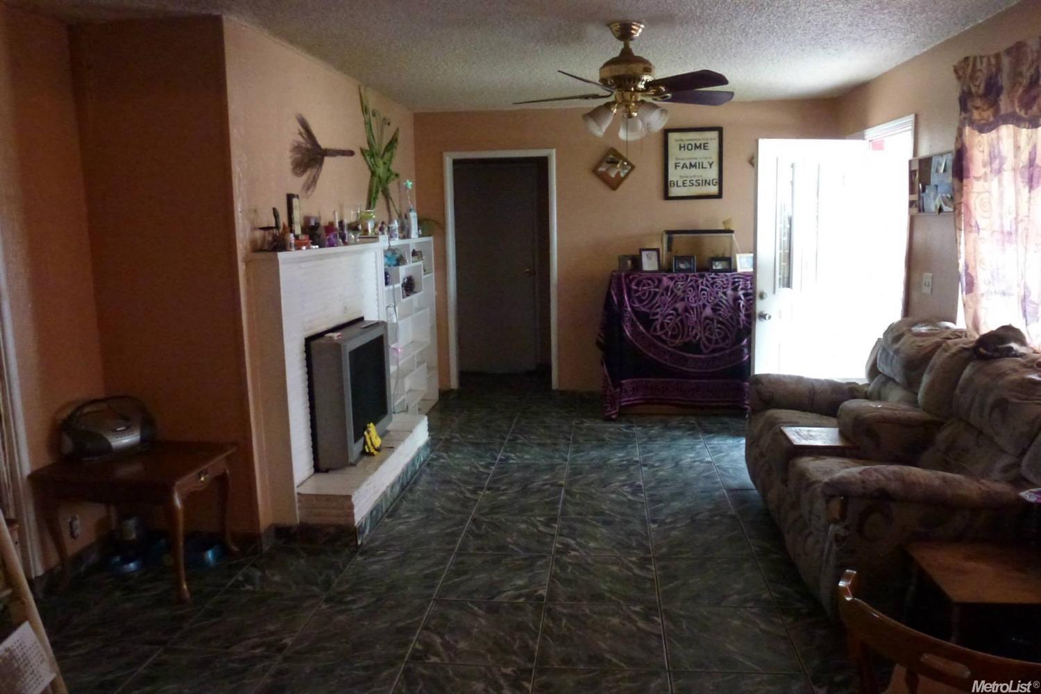 1804 Donald St, Modesto, CA 95351 photo 3