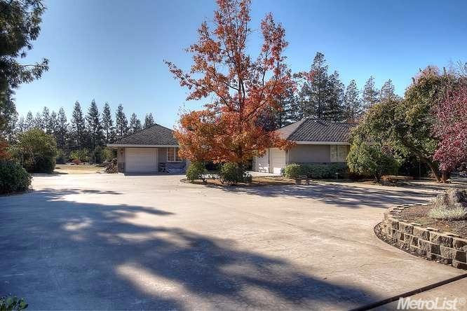21980 E 3rd Ave, Linden, CA 95236 photo 2
