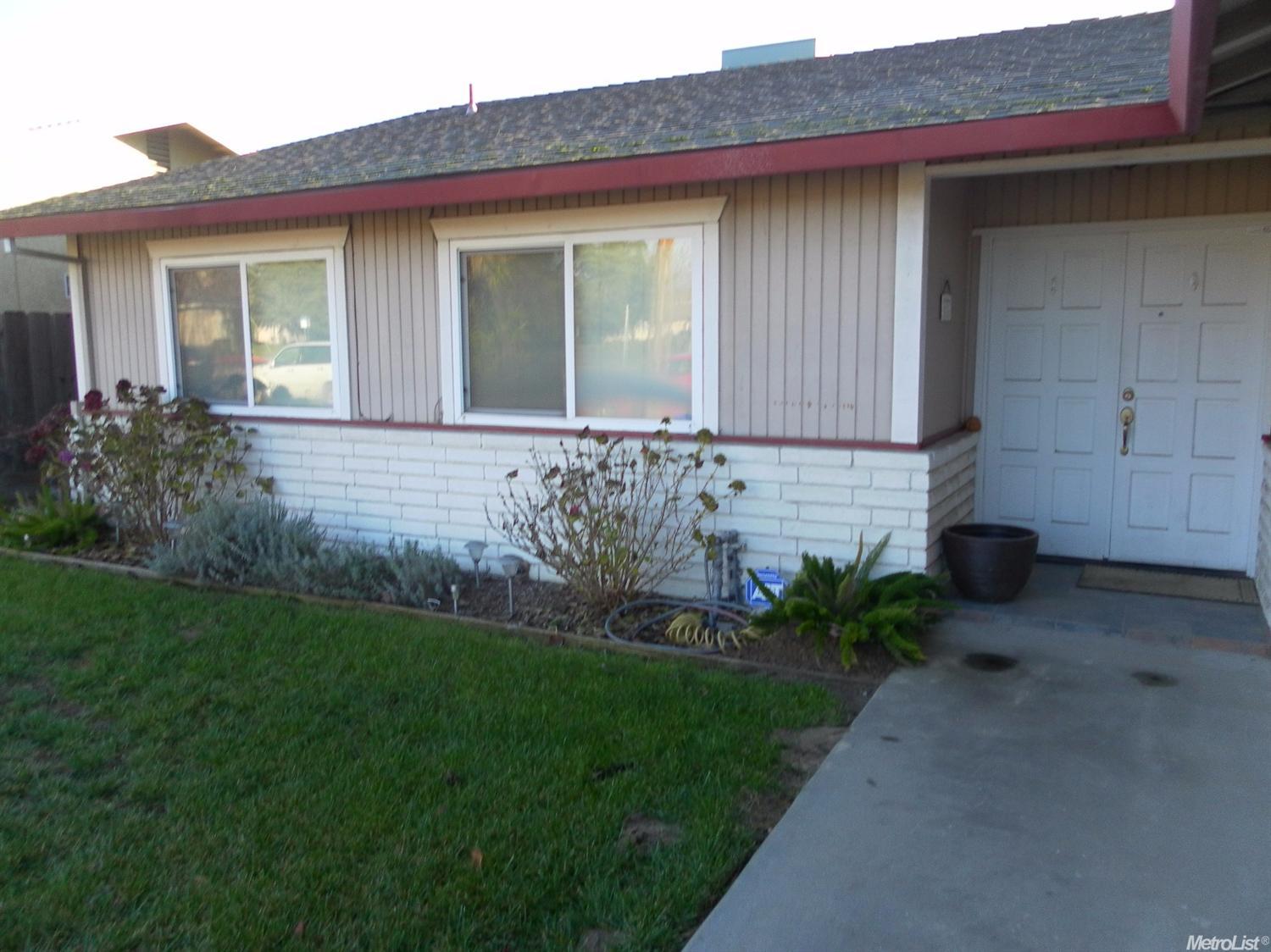 820 E Monte Vista Ave, Turlock, CA 95382 photo 3