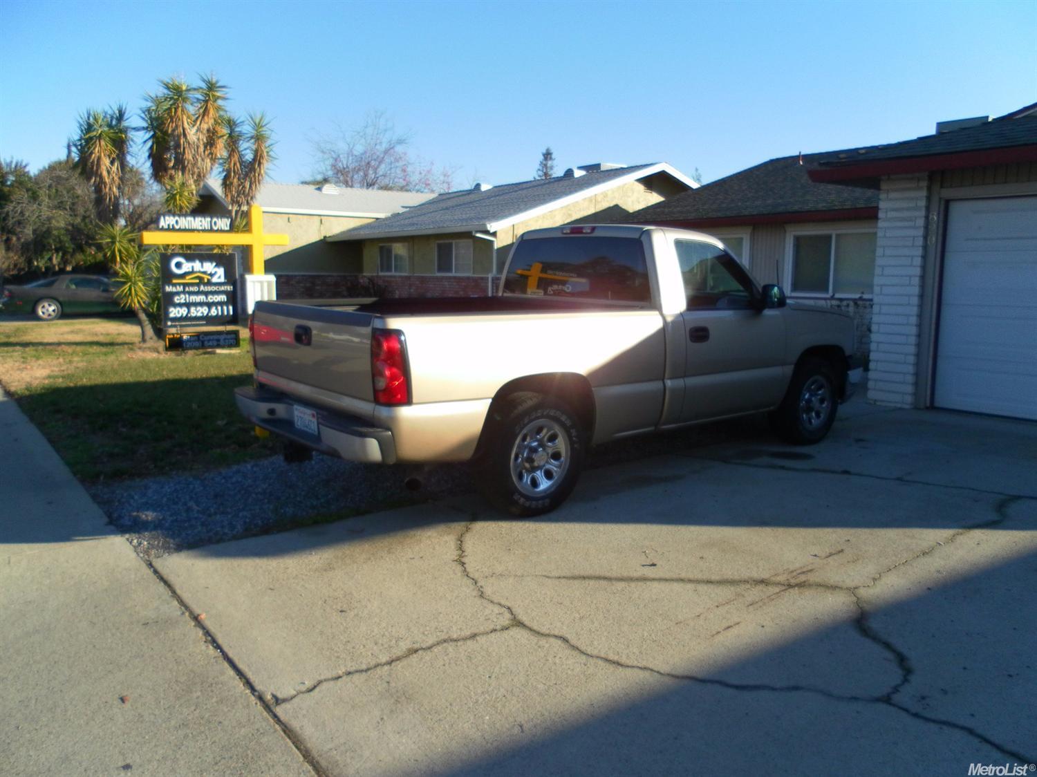820 E Monte Vista Ave, Turlock, CA 95382 photo 2