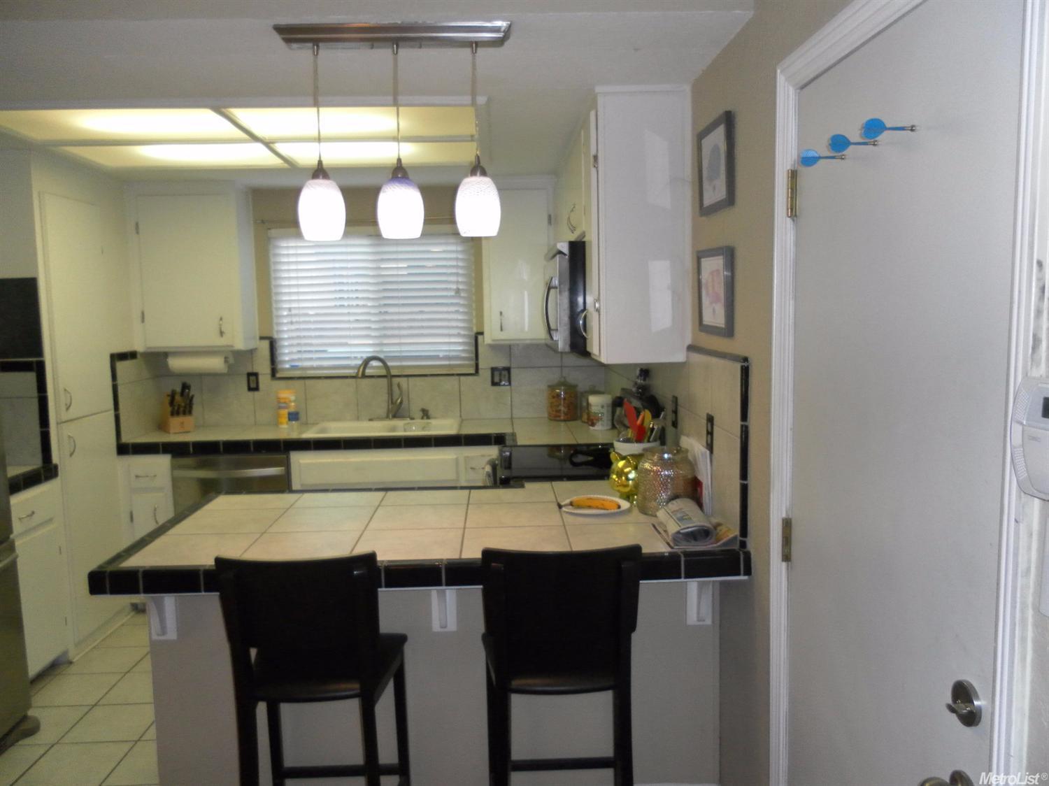 820 E Monte Vista Ave, Turlock, CA 95382 photo 5