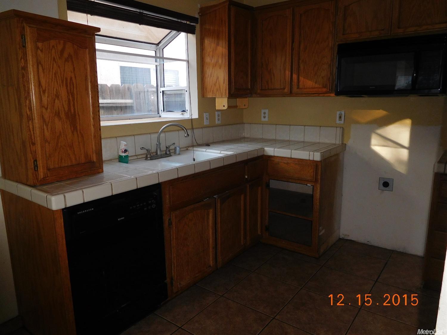3712 Troon Pl, Modesto, CA 95357 photo 4