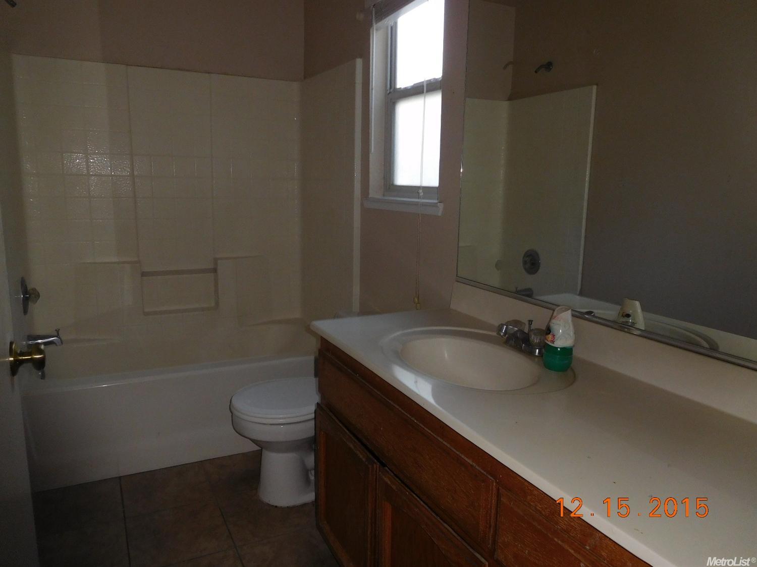 3712 Troon Pl, Modesto, CA 95357 photo 9