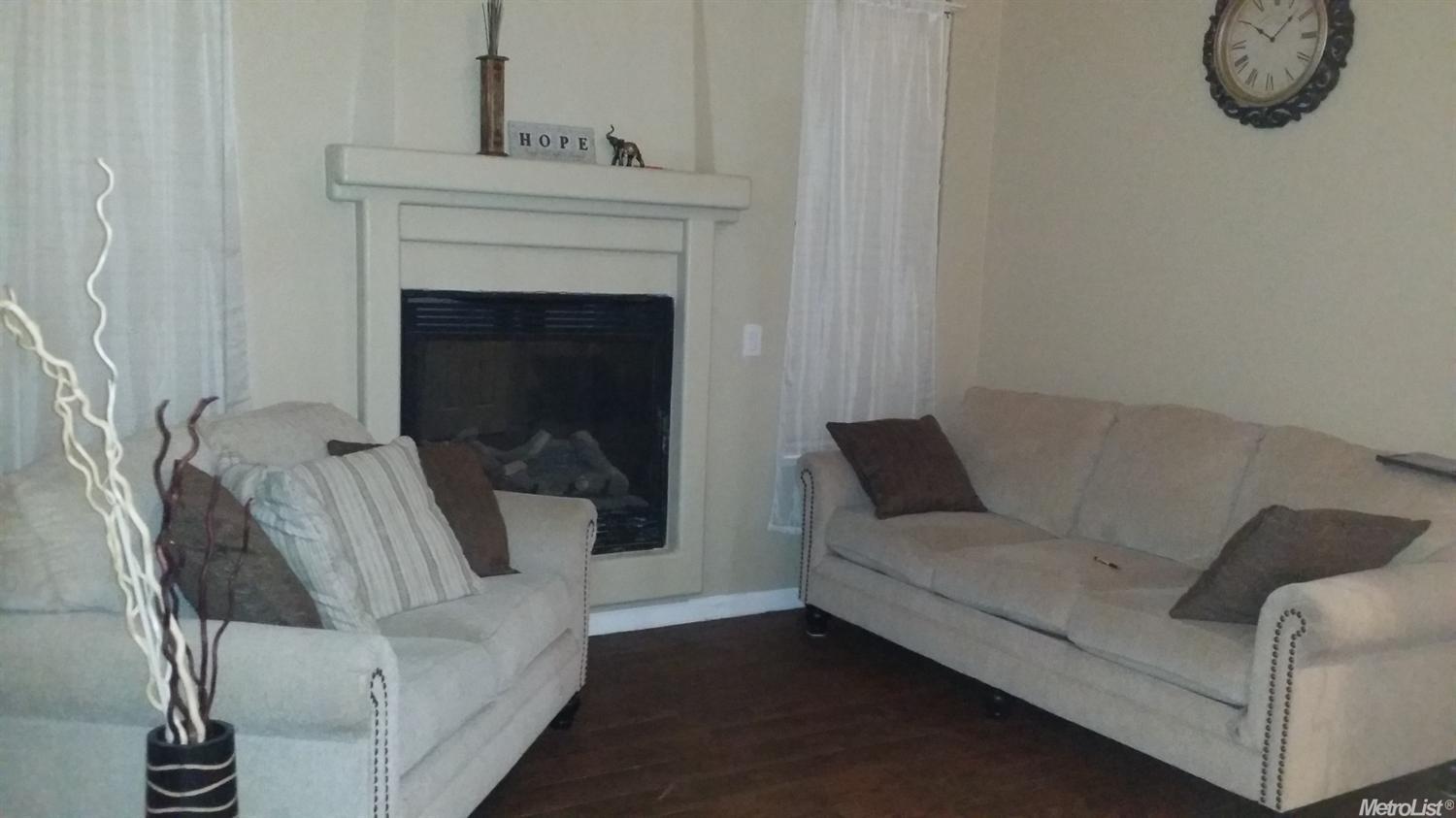 1269 Esplanade Dr, Merced, CA 95348 photo 2