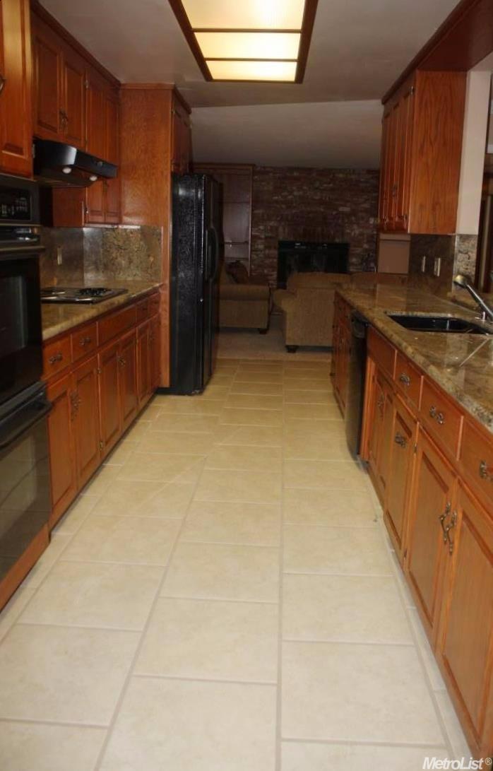 2366 N Hart Rd, Modesto, CA 95358 photo 12