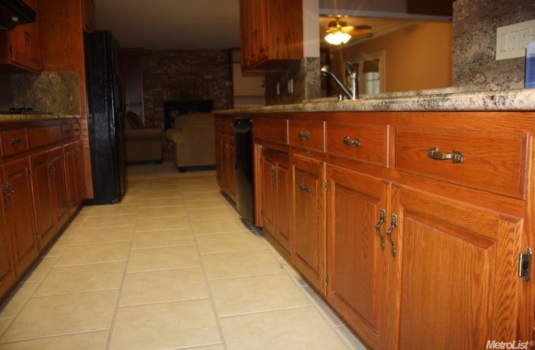 2366 N Hart Rd, Modesto, CA 95358 photo 14
