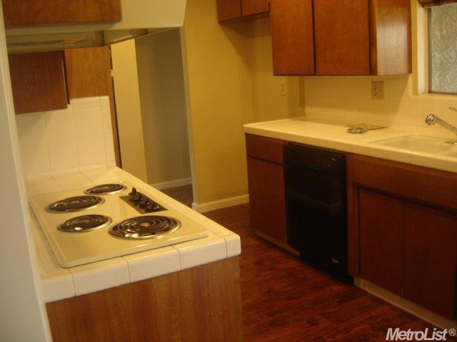 1500 Rose Ave, Modesto, CA 95355 photo 4