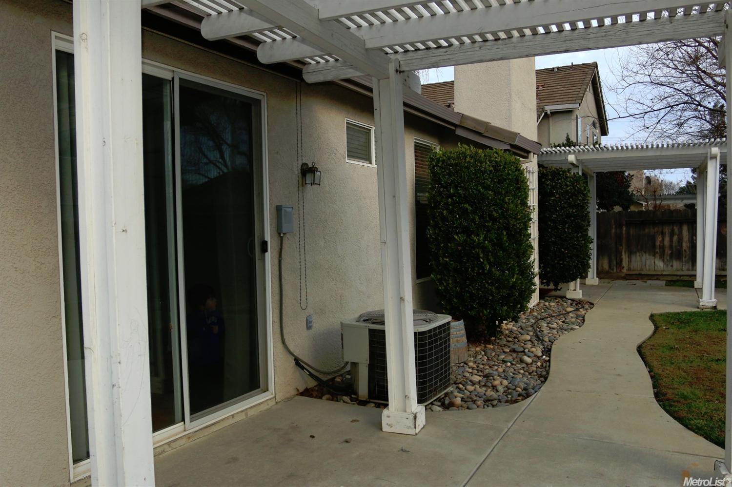 2568 Paradise Dr, Lodi, CA 95242 photo 11