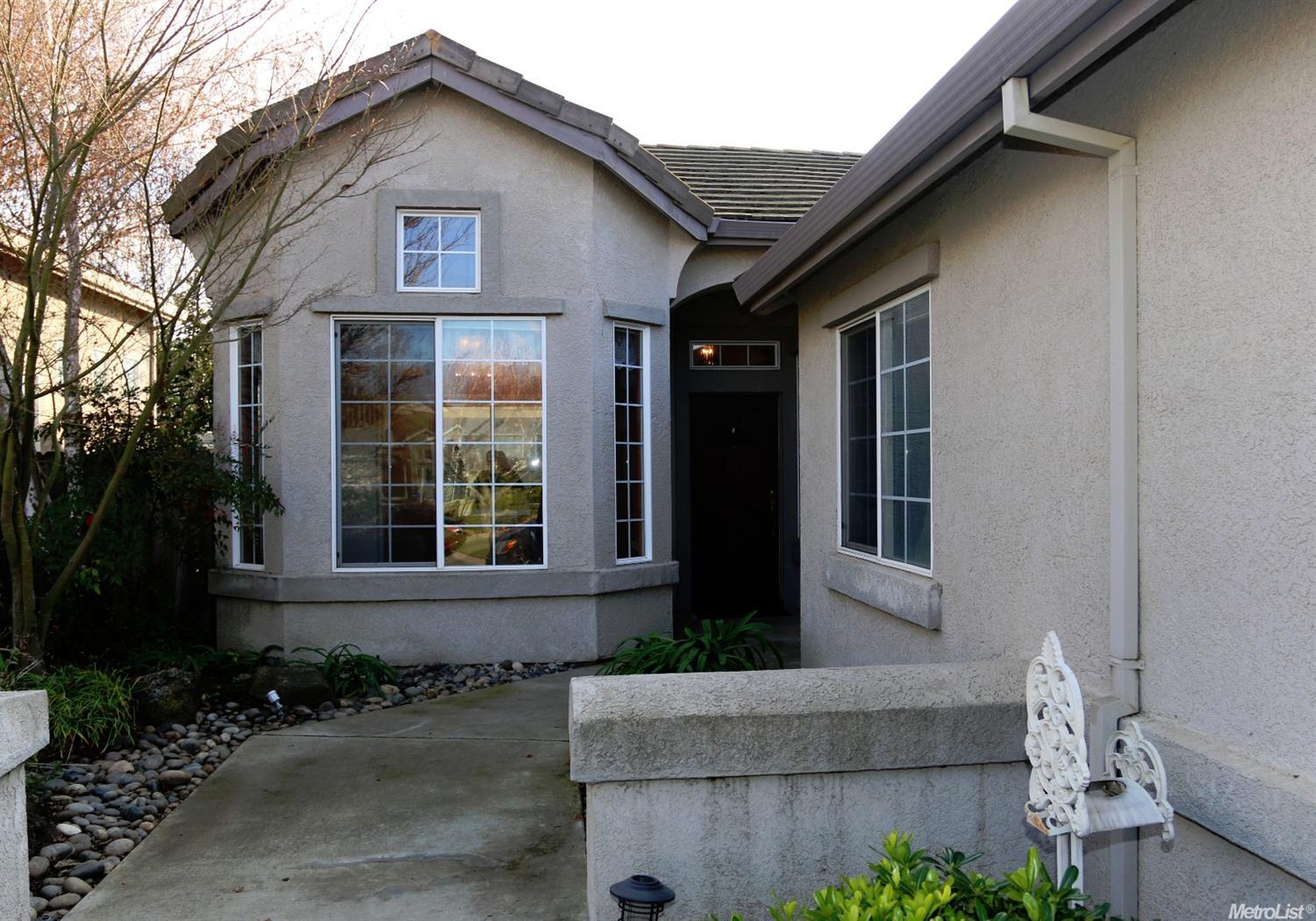 2568 Paradise Dr, Lodi, CA 95242 photo 2
