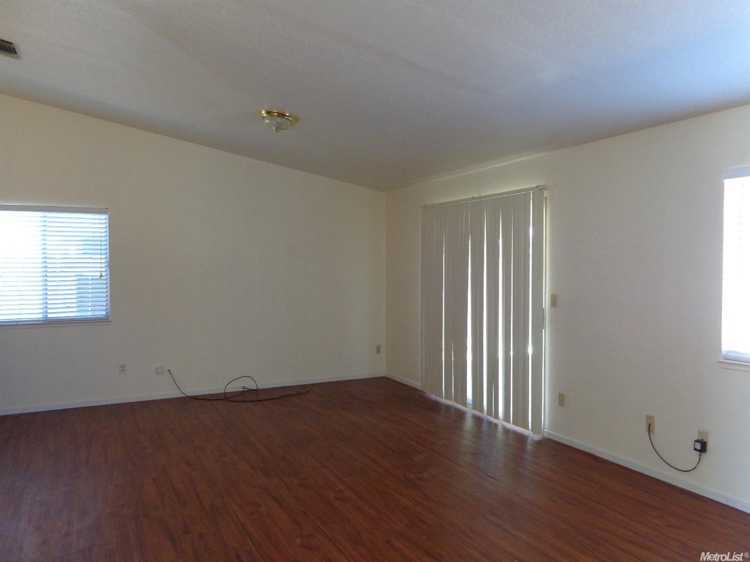 3729 Wild Palms, Modesto, CA 95355 photo 2