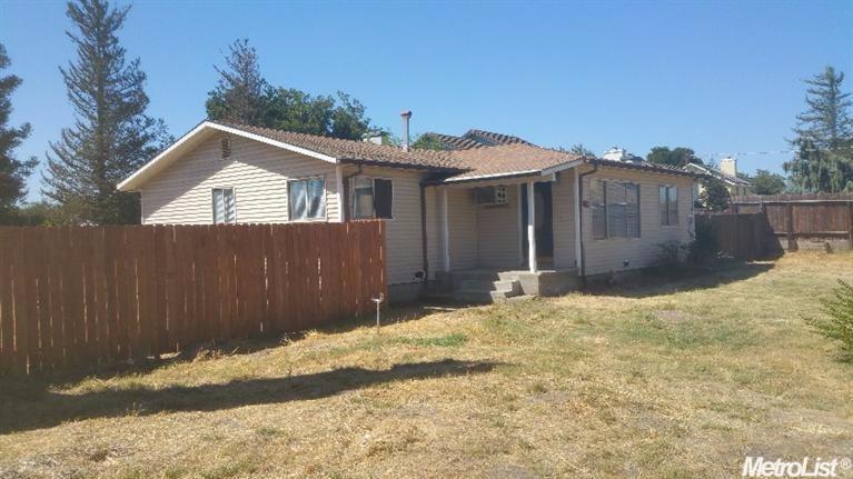 622 Lathrop Rd, Lathrop, CA 95330 photo 2