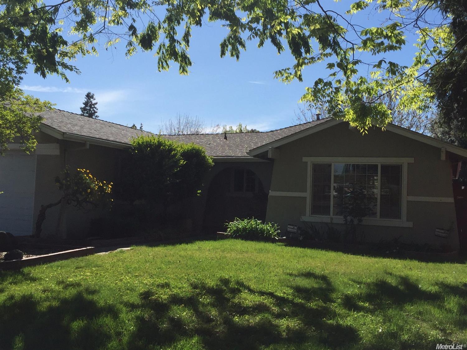 1404 Coffee Villa Dr, Modesto, CA 95355 photo 1