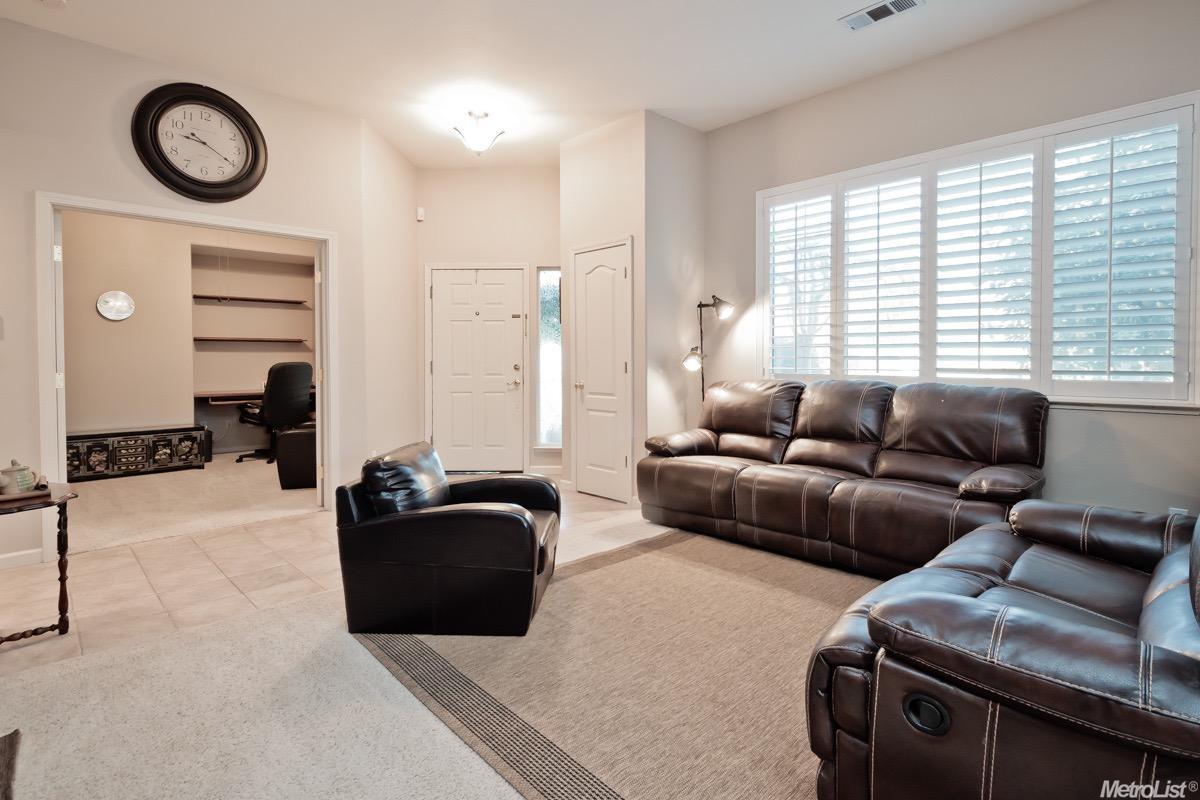 3324 Southgrove Ave, Modesto, CA 95355 photo 5