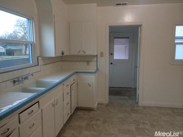 400 Eureka Ave, Lodi, CA 95240 photo 10