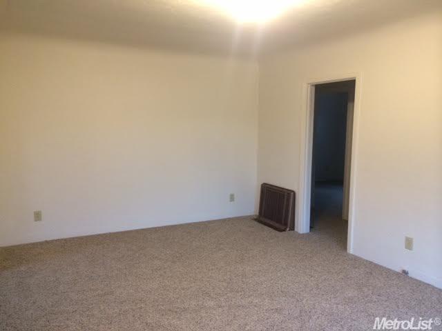 400 Eureka Ave, Lodi, CA 95240 photo 8