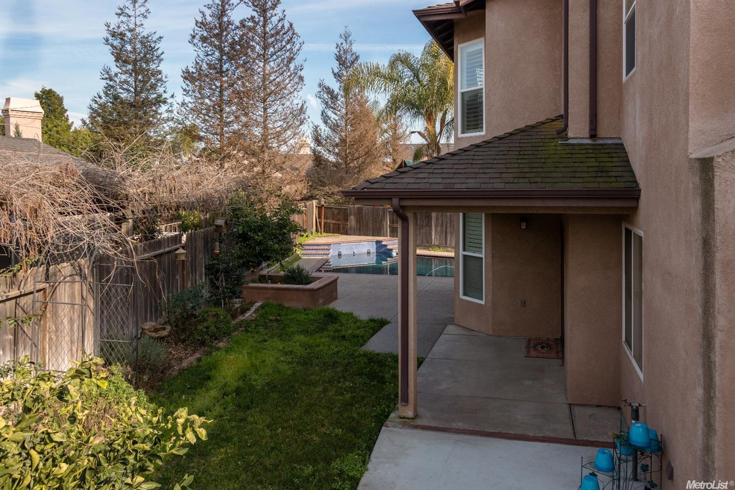 6613 Seedling Cir, Hughson, CA 95326 photo 3