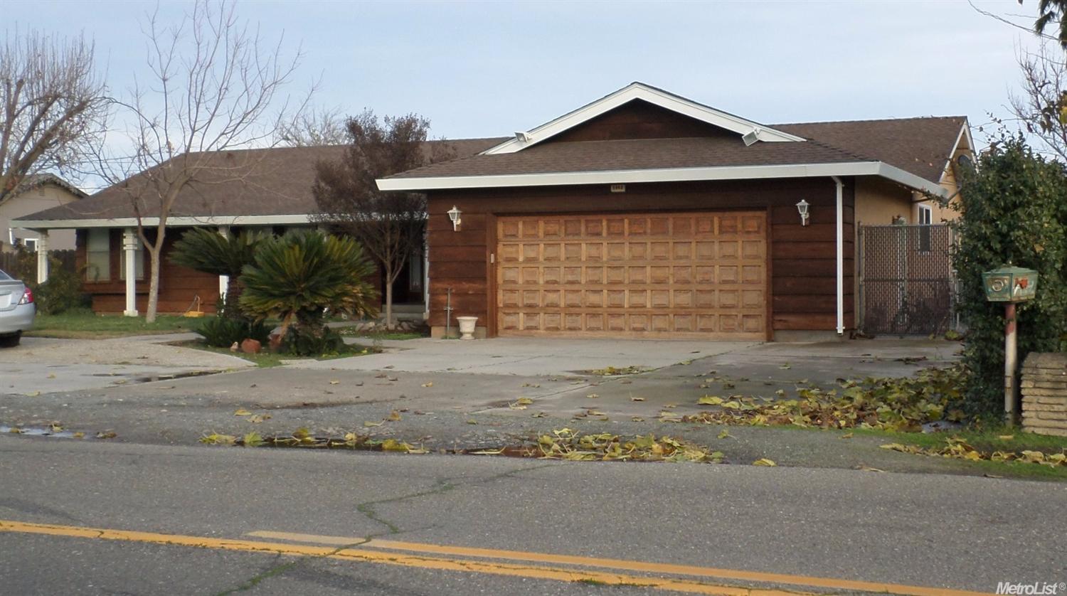 5848 Washington Rd, Hughson, CA 95326 photo 1