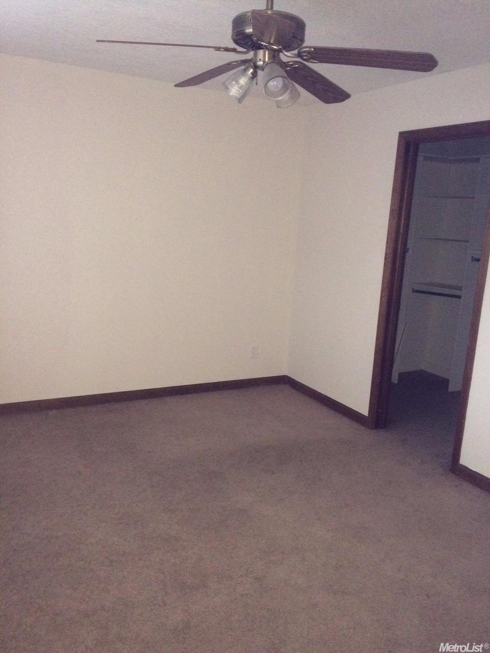 1401 Oakridge Ct, Modesto, CA 95351 photo 16