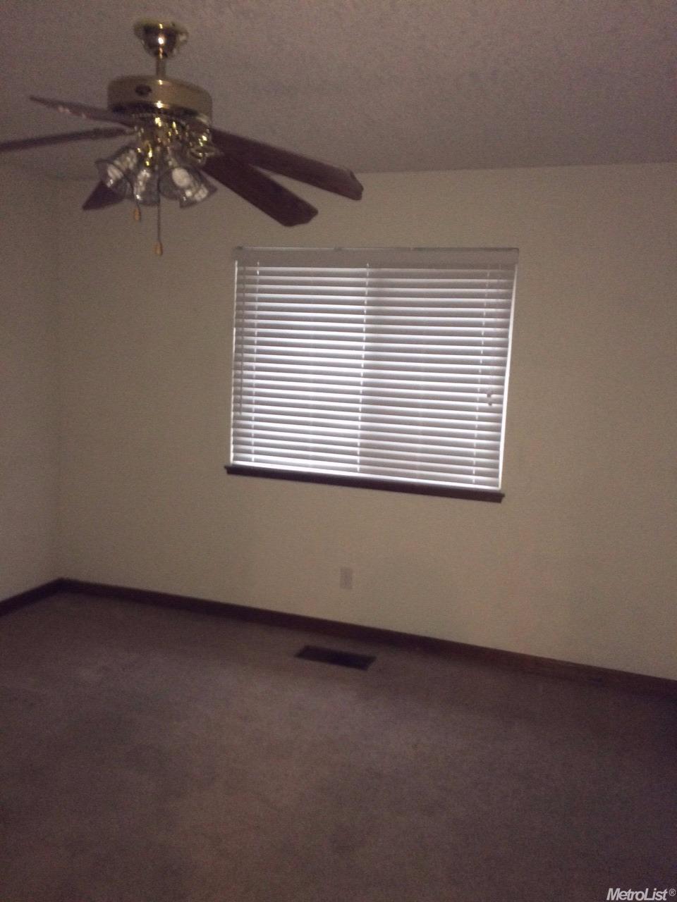 1401 Oakridge Ct, Modesto, CA 95351 photo 18