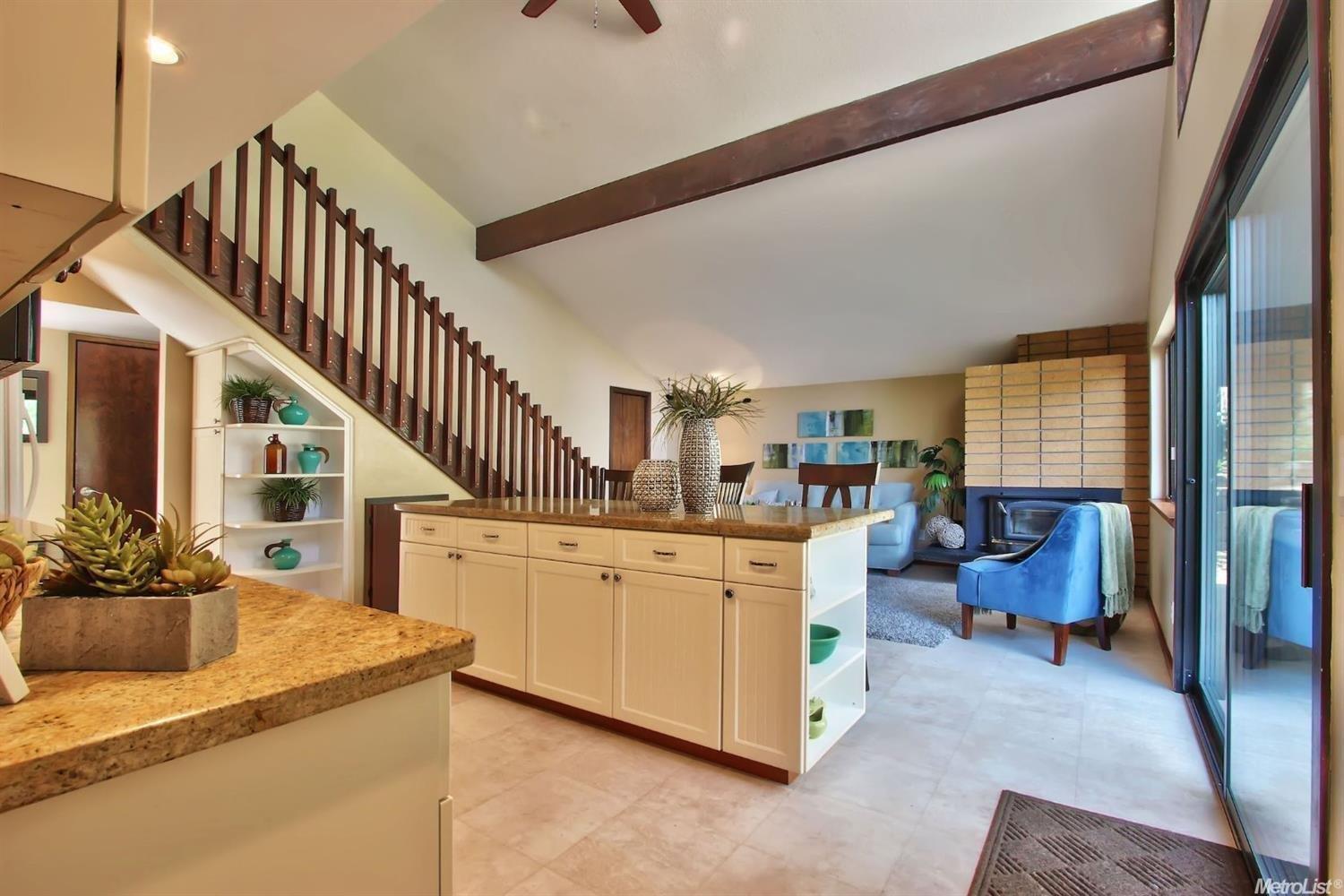 2113 Hamlet Pl, Carmichael, CA 95608 photo 1