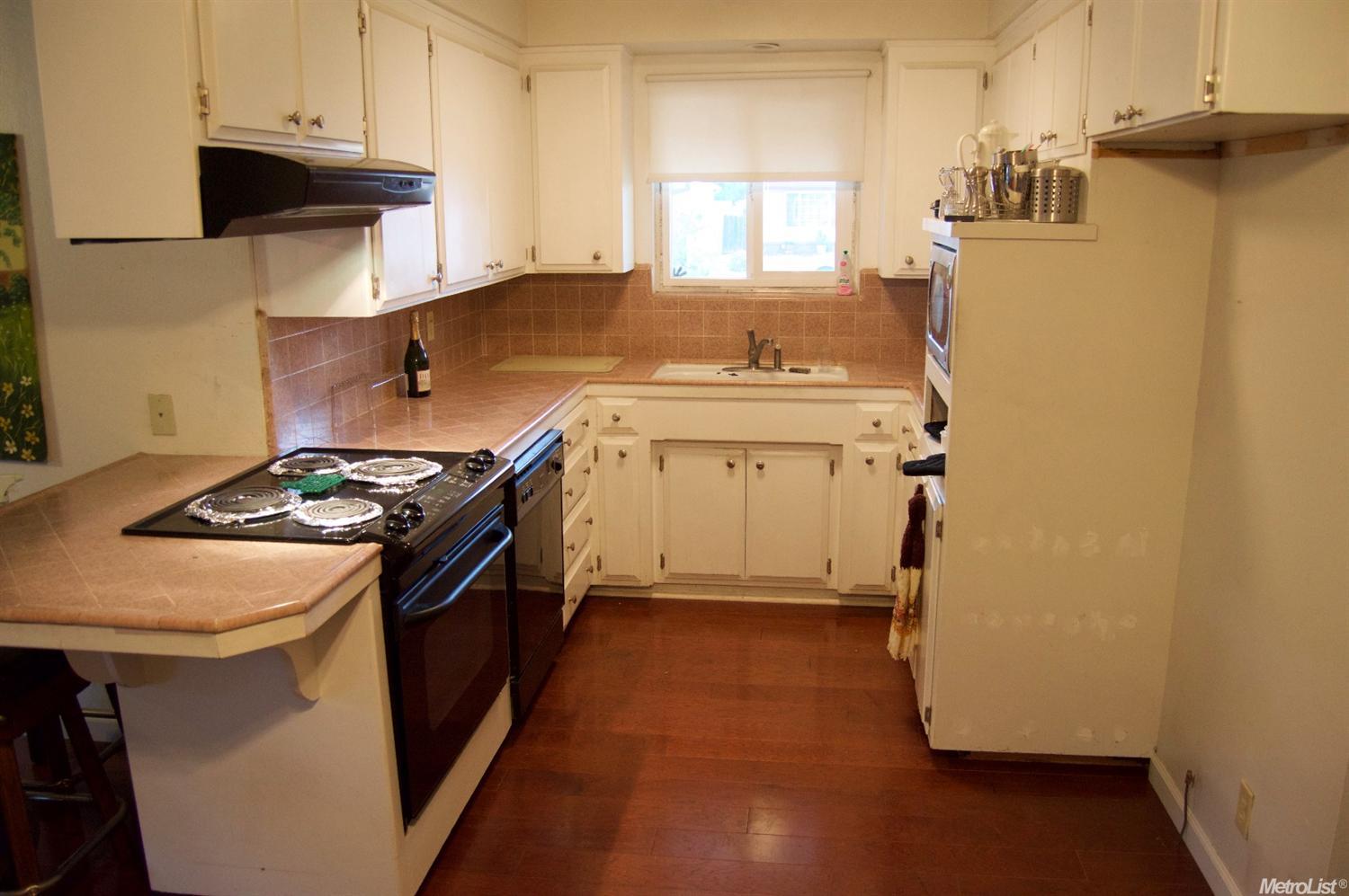 1250 Glenhurst Dr, Lodi, CA 95240 photo 3