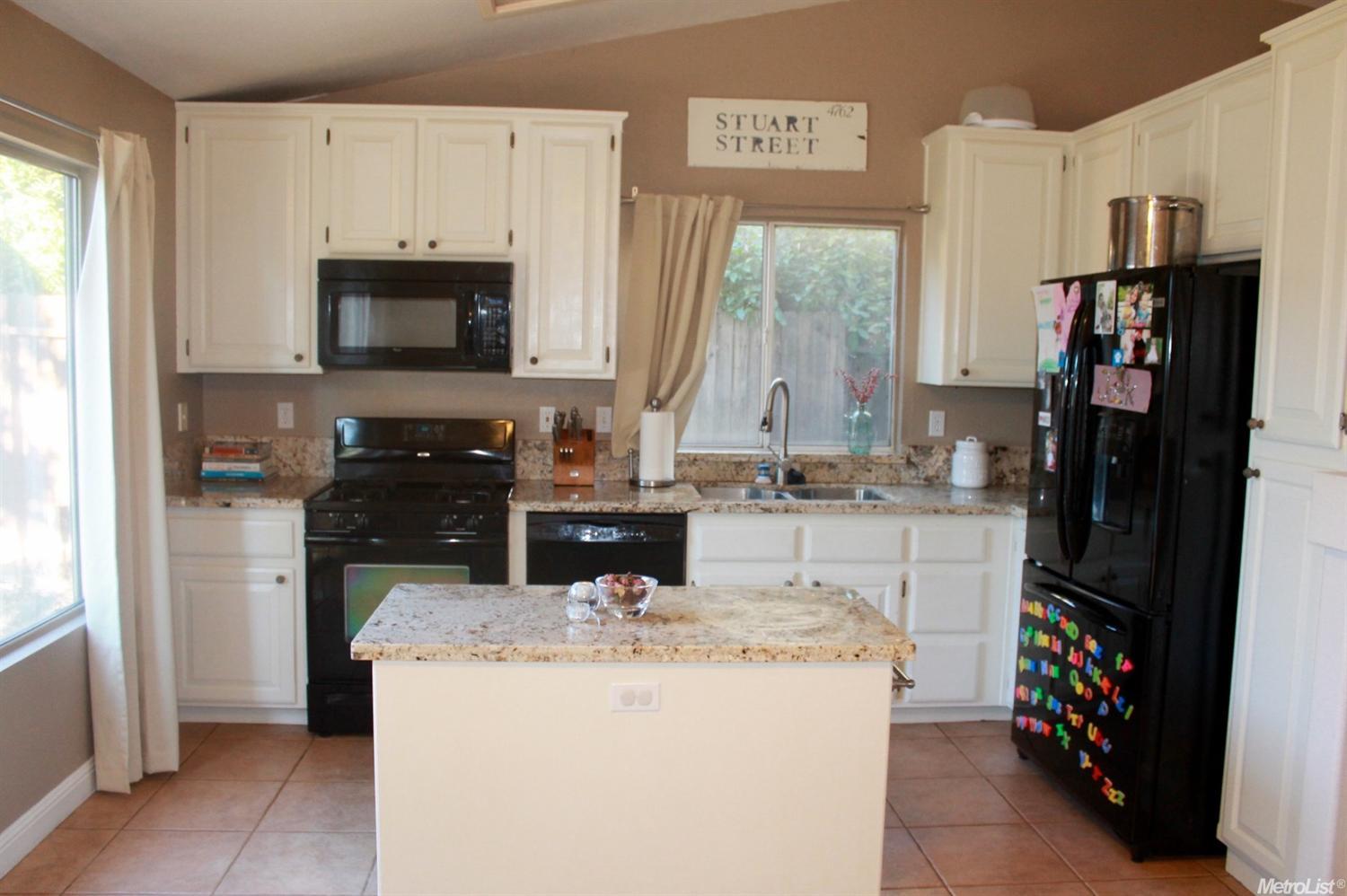 4762 Stuart St, Rocklin, CA 95765 photo 8