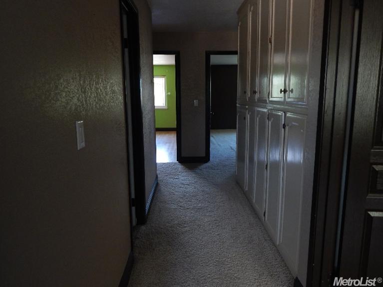 1402 R, Firebaugh, CA 93622 photo 13