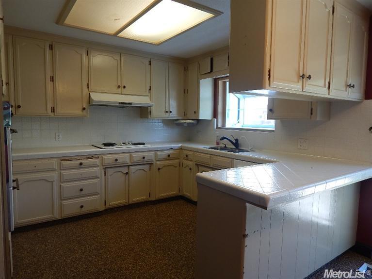 1402 R, Firebaugh, CA 93622 photo 7
