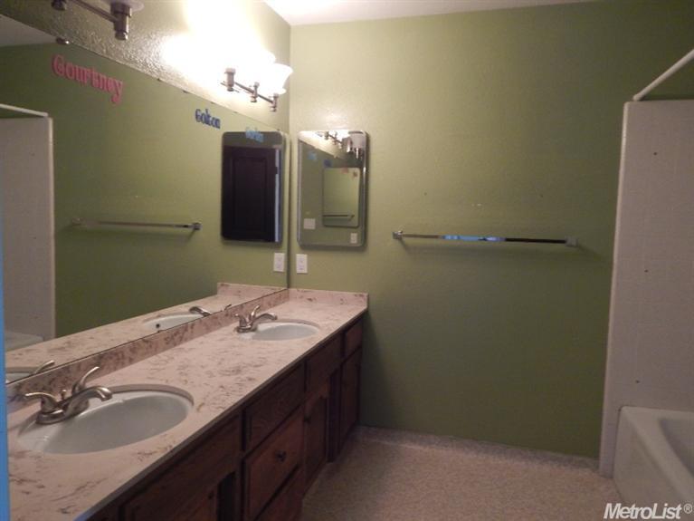 1402 R, Firebaugh, CA 93622 photo 15