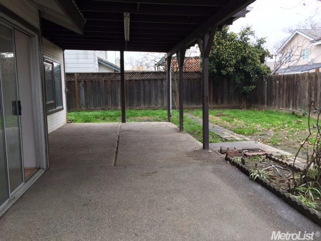 2416 Echo Park Ct, Modesto, CA 95358 photo 6