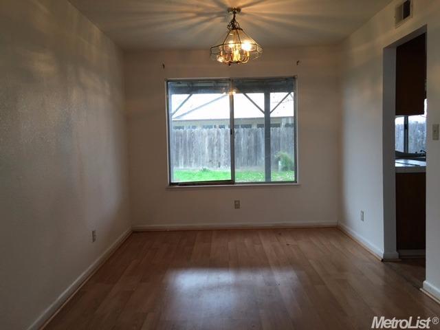 2416 Echo Park Ct, Modesto, CA 95358 photo 2