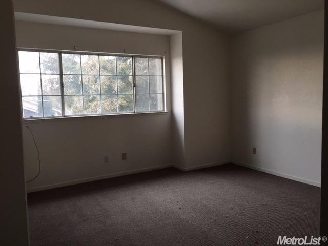 2416 Echo Park Ct, Modesto, CA 95358 photo 5