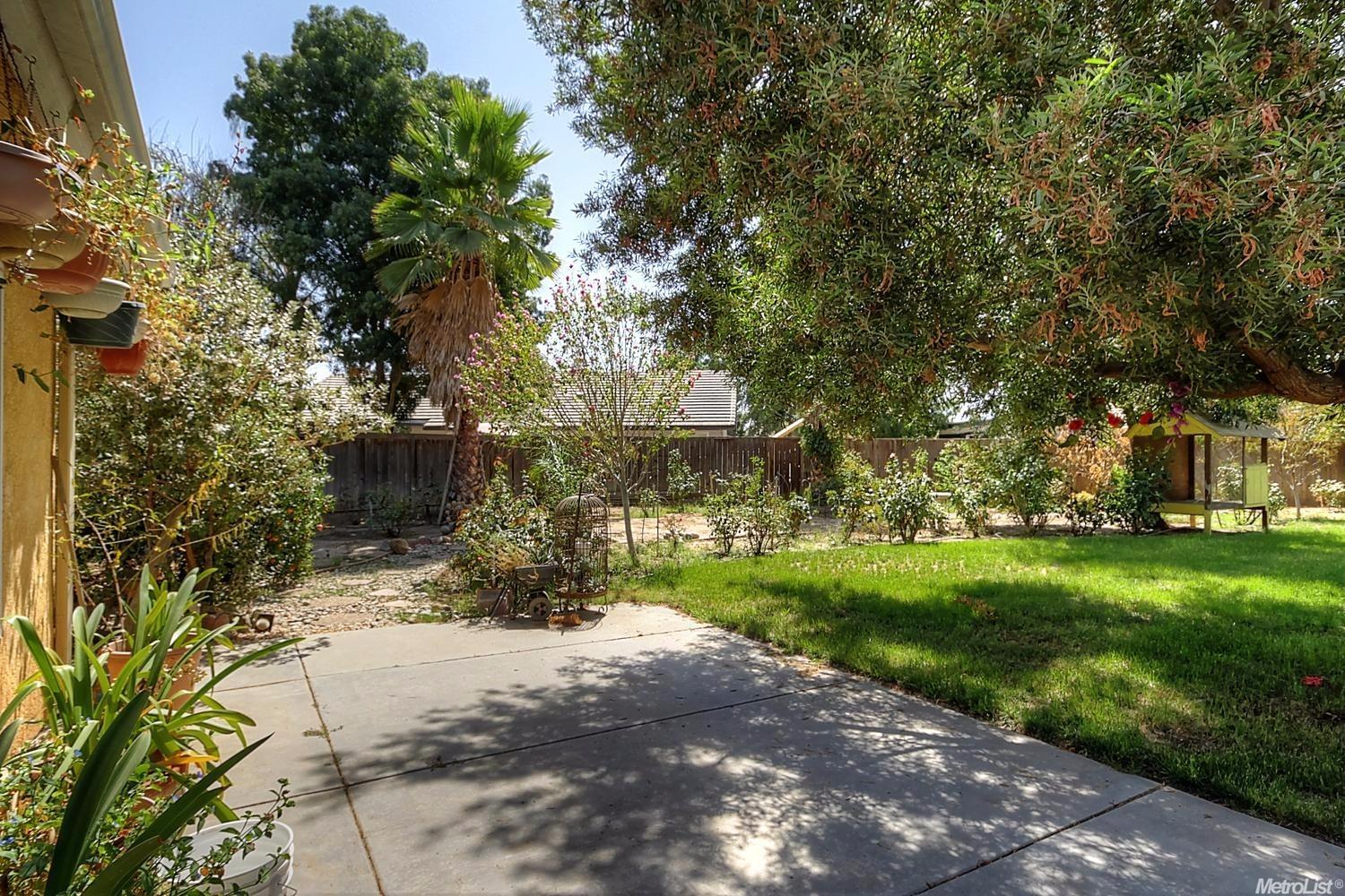 900 Imperial Dr, Madera, CA 93637 photo 12