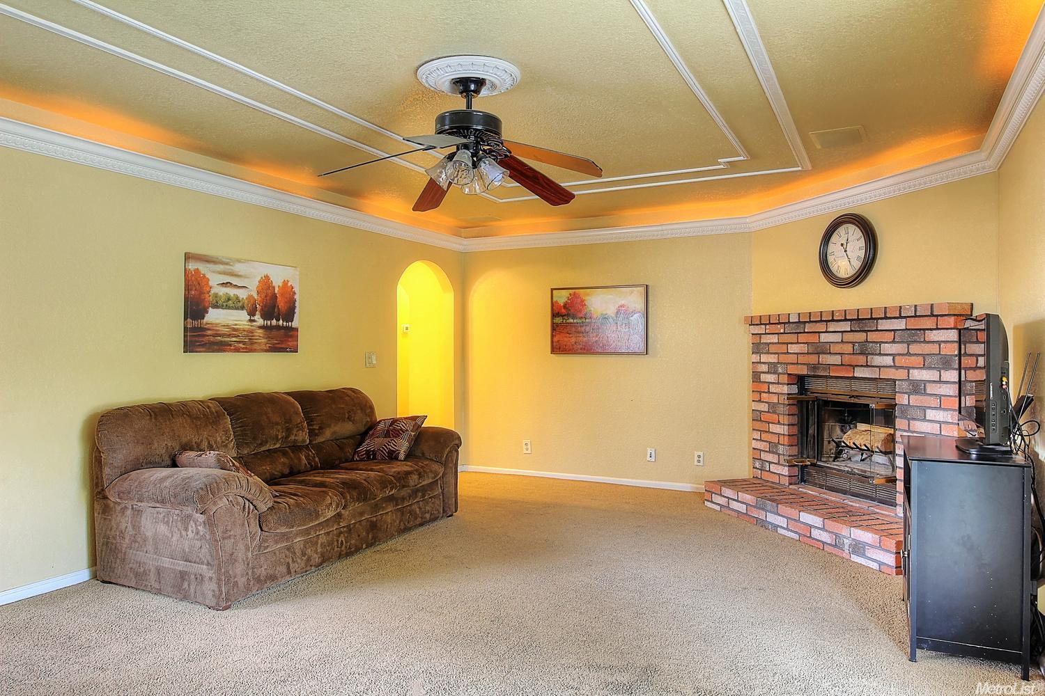 325 J St, Lathrop, CA 95330 photo 11
