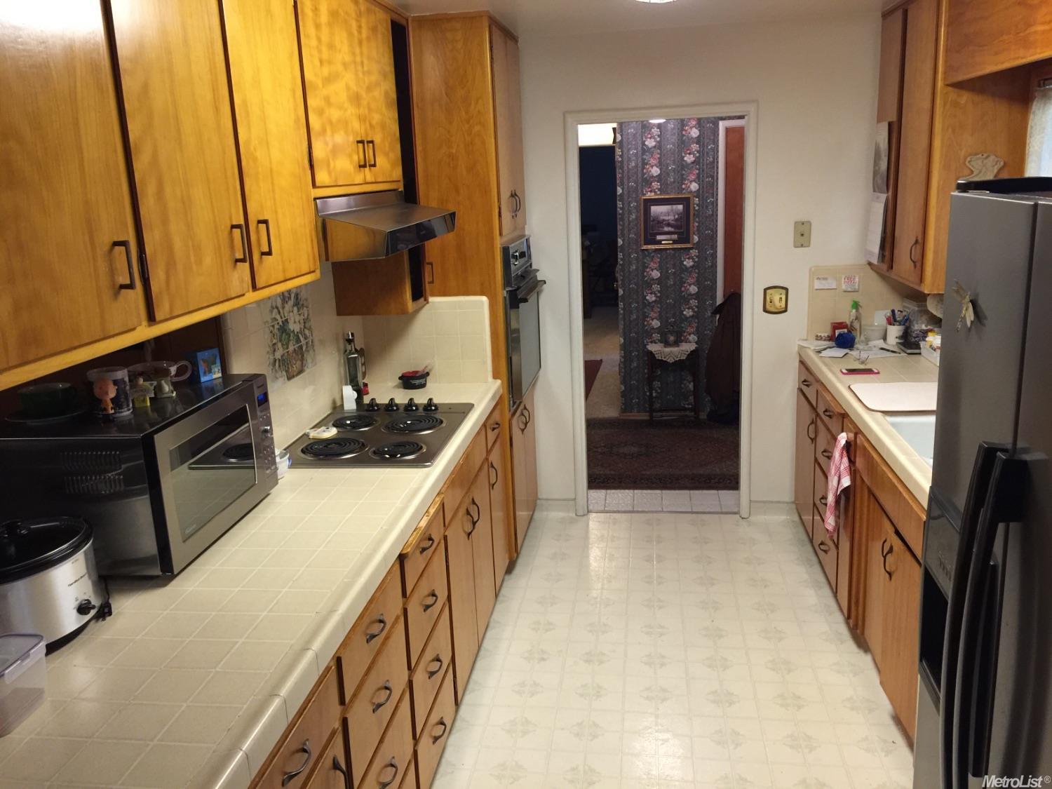 900 E Rumble Rd, Modesto, CA 95350 photo 8