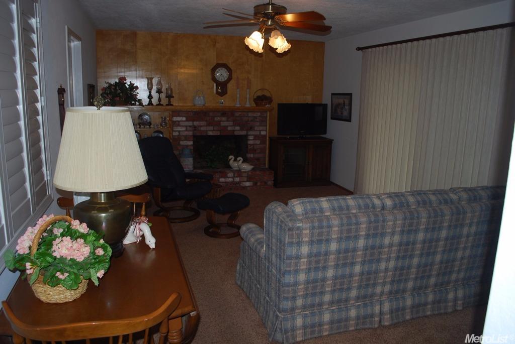 3605 Birch St, Modesto, CA 95356 photo 2