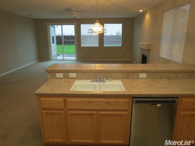 1334 Amaranth St, Olivehurst, CA 95961 photo 10
