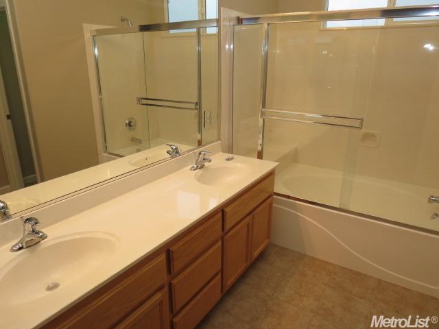 1334 Amaranth St, Olivehurst, CA 95961 photo 5