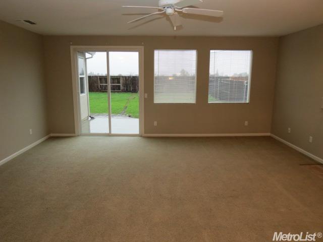 1334 Amaranth St, Olivehurst, CA 95961 photo 8